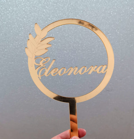 CAKE TOPPER FORMA TONDA IN PLEXIGLASS PERSONALIZZATO CON NOME